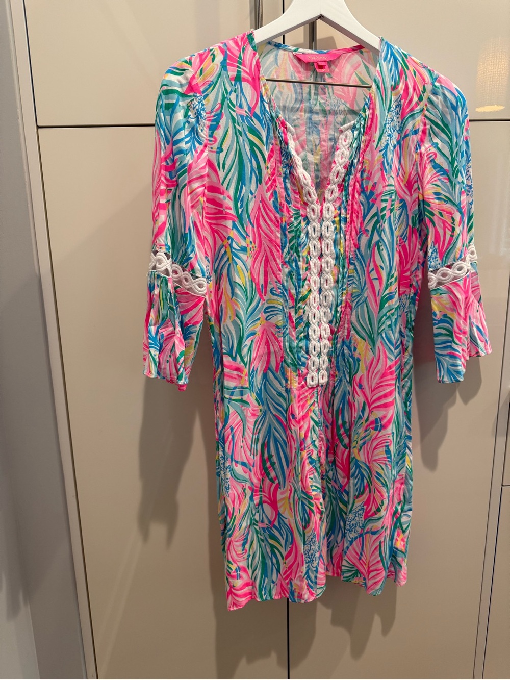Lilly Pulitzer Pink, Blue & Green Tropical-Print Tunic with Lace Trim XS